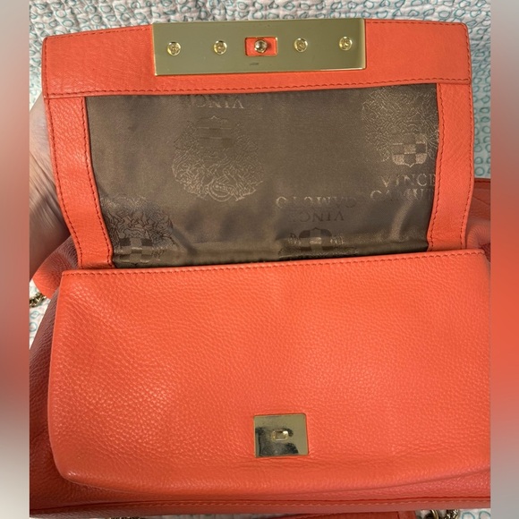 🖤 Vince Camuto Rehabber Bag Coral-Orange Pebbled Leather Turn-Lock Shoulder Bag - Picture 15 of 16